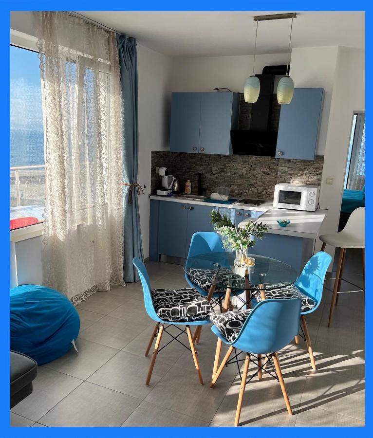 Orange Apartments بوموري المظهر الخارجي الصورة