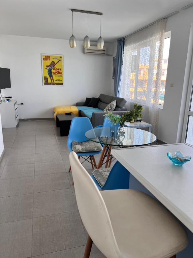 Orange Apartments بوموري المظهر الخارجي الصورة
